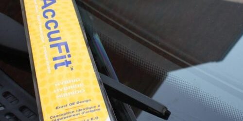 replace-wiper-blades-NAPA-Know-How-blog-AccuFit-OE-match-500×500